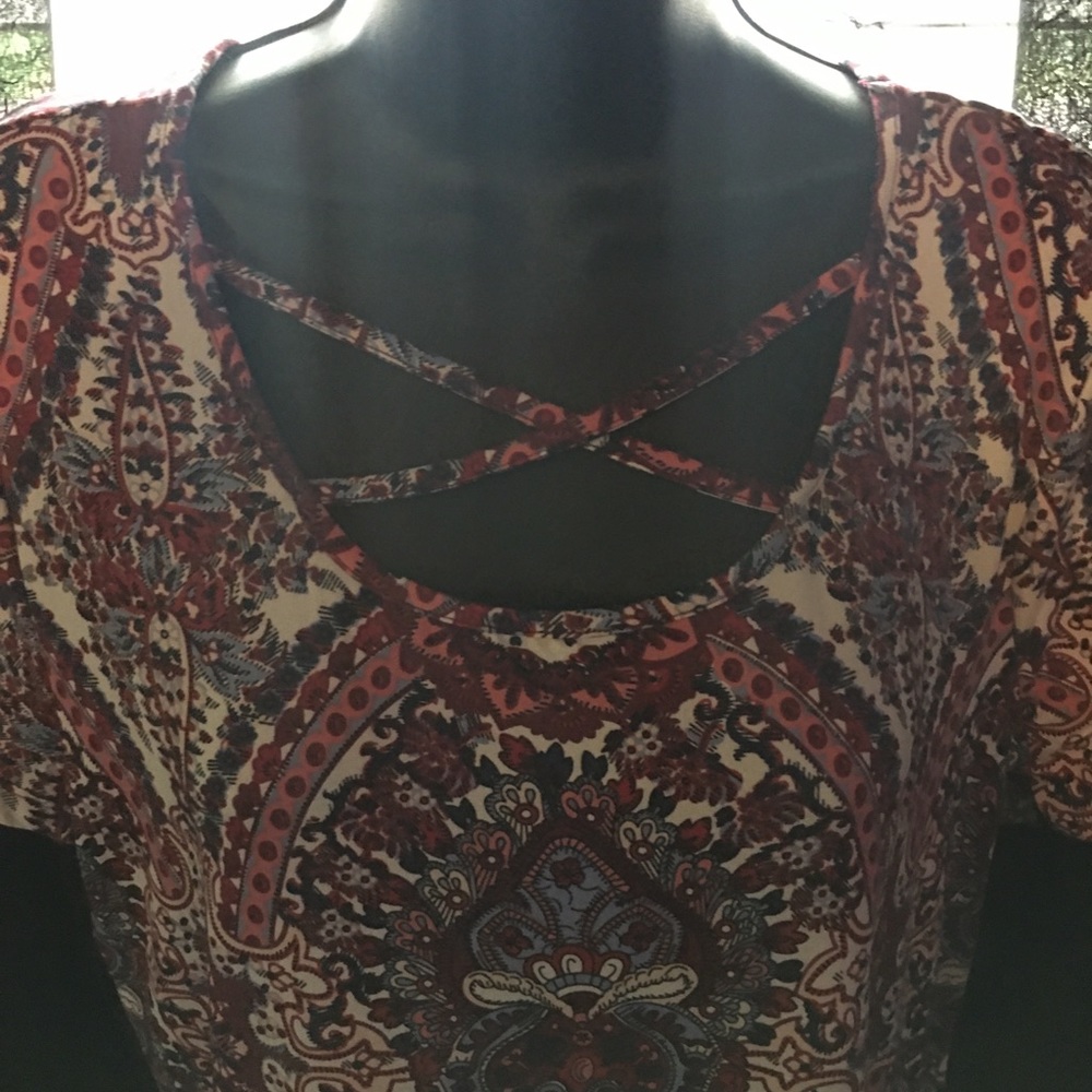 Stretchy Patterned Dress - Picture 2 of 4